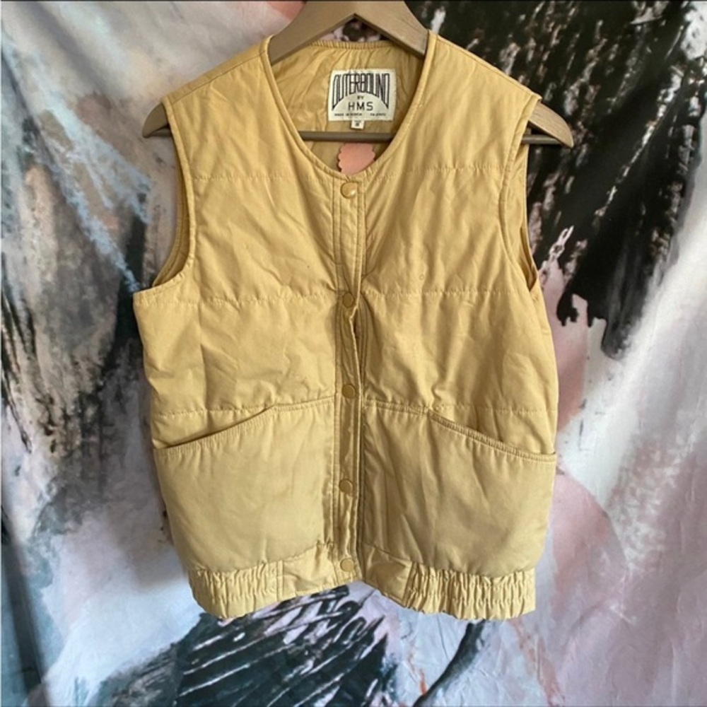 Outer bounds by HMS Vest 🌵Small